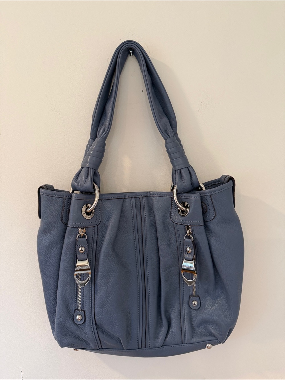 b. makowsky slate blue leather bag
